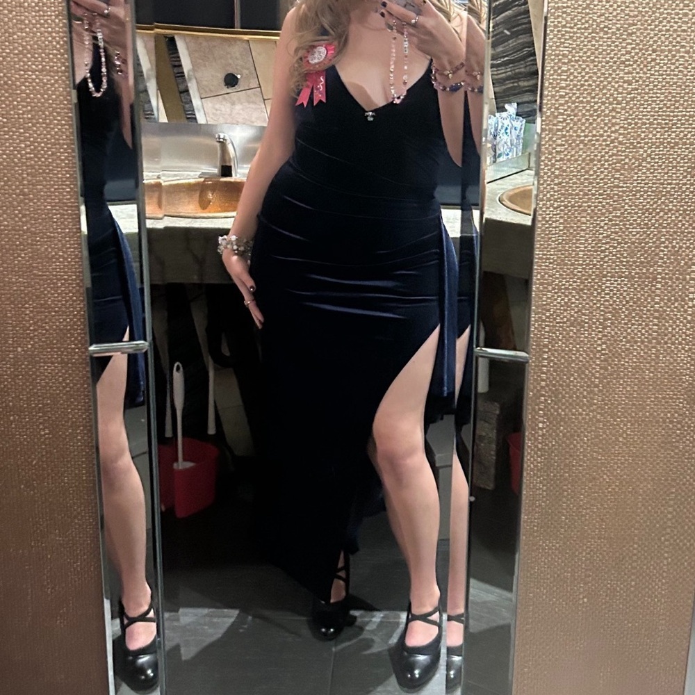 VELVET NAVY INDIGO V-NECK SPLIT RUFFLE HEM MAXI SLEEVELESS V NECK DRESS - Picture 8 of 8